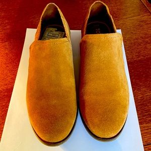 Toms suede slip on shoes